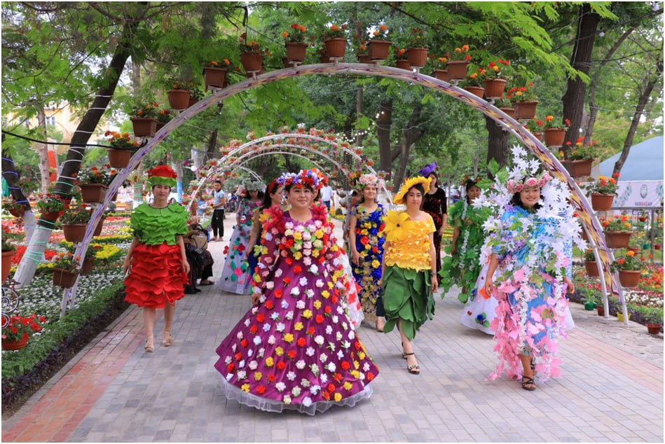 Nearly 1 million foreign tourists from more than 50 countries are expected to visit the 65th International Flower Festival